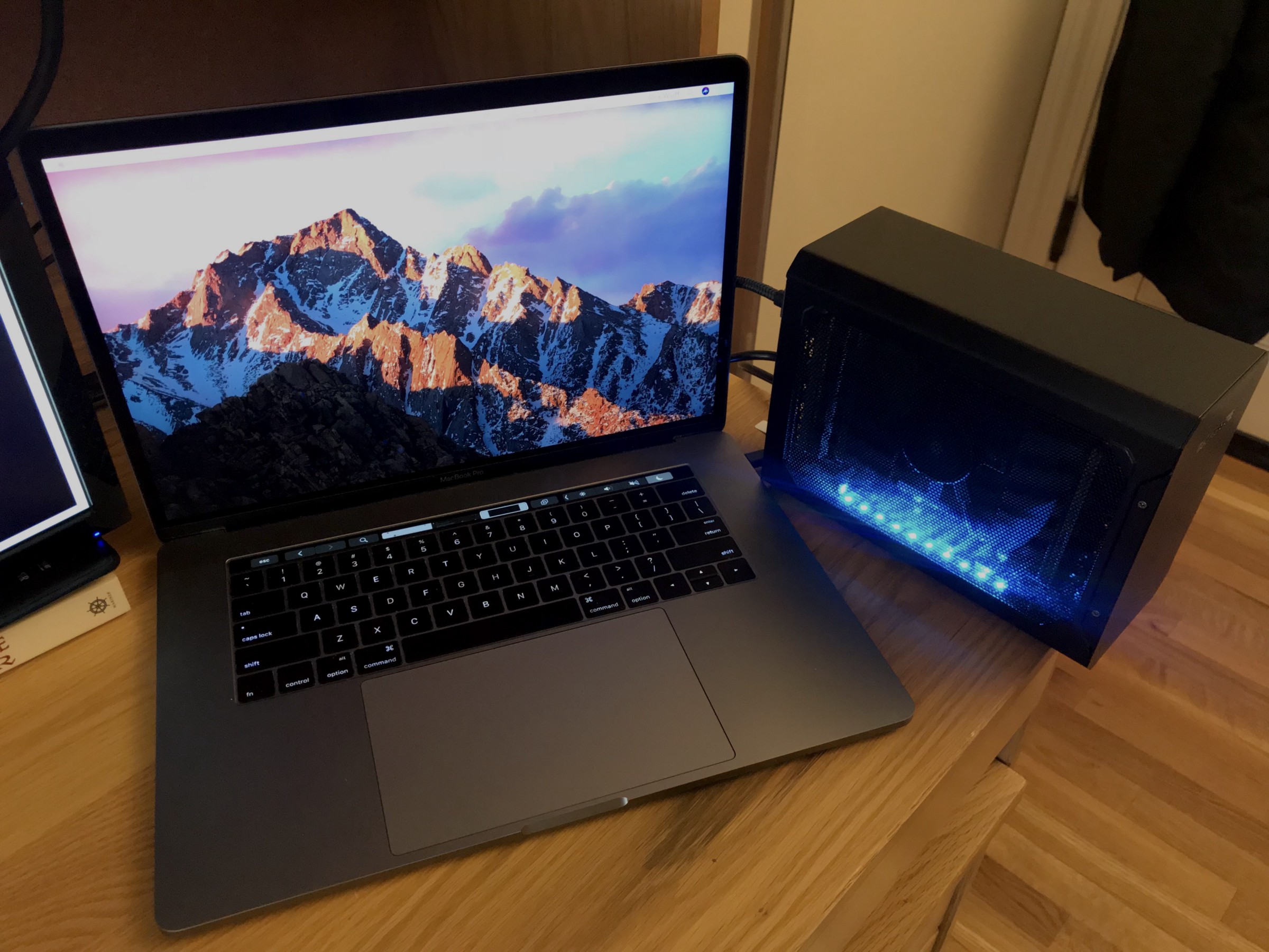 Egpu With Macos How Useful Is One Really Hacker Noon